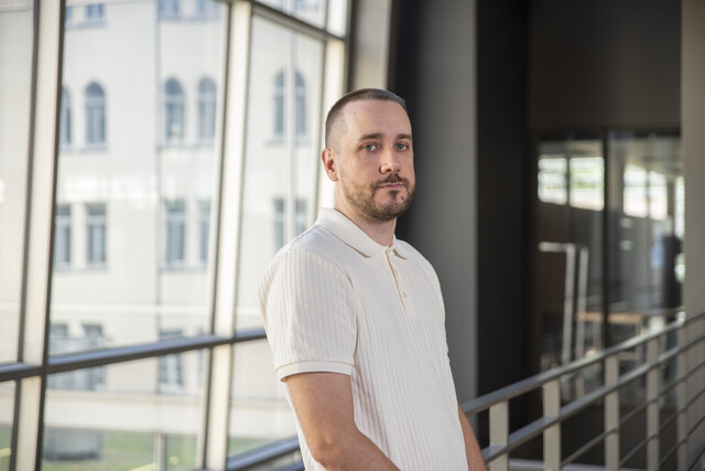 vincent-denault-7445_53974442247_o.jpg (grande - 640 x 480 free)