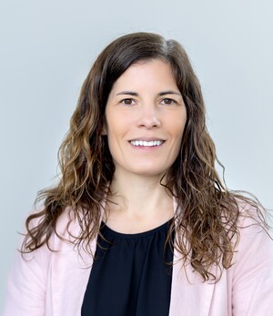 julie_carpentier_2025_zoom2.jpg (petite - 300 x 200 free)